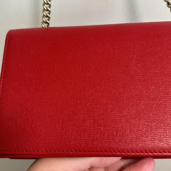 Gucci Textured Calfskin Medium Betty Chain Wallet Red - Picture 2 of 9
